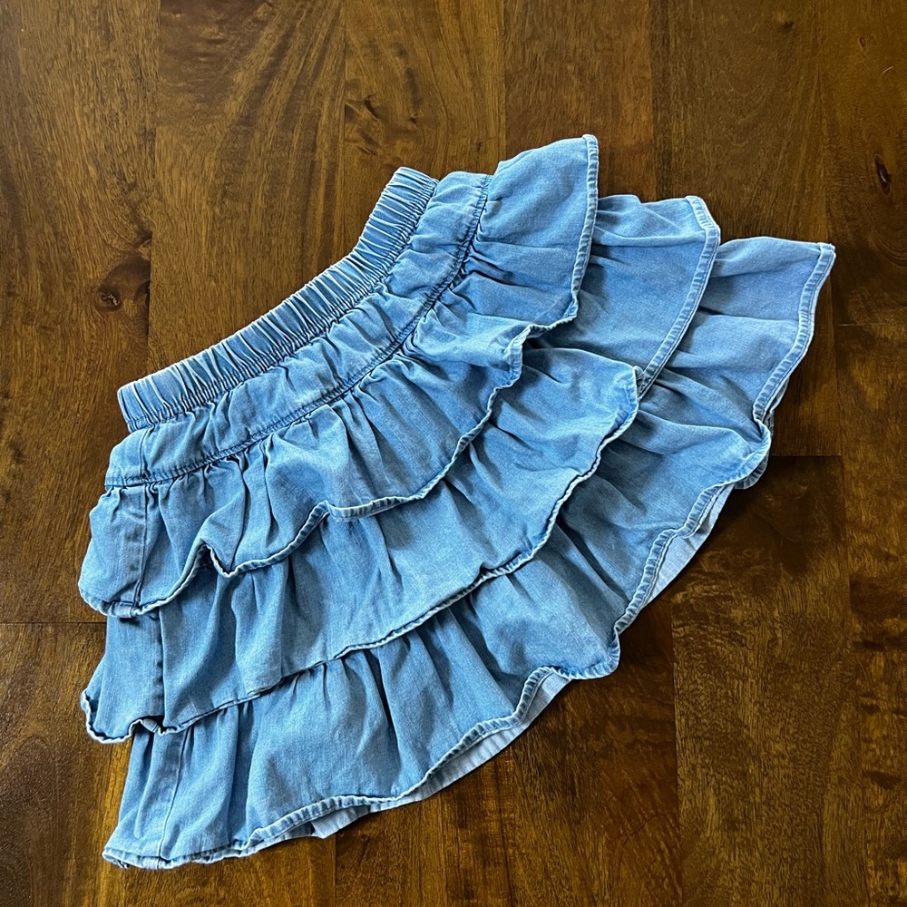 EUC Hanna Andersson 3 Tier Denim Ruffle Skirt/Skort Size 6-7, 120 cm